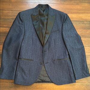 Navy and Black Kenneth Cole tuxedo jacket 36S
